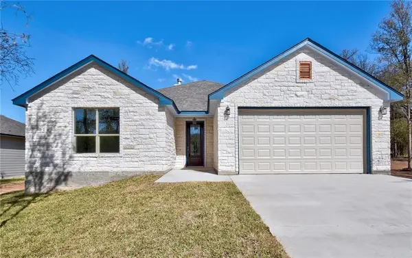 214 LAMALOA LN, Bastrop, TX 78602