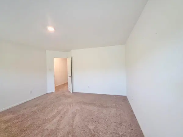 317 Riverdale DR, Jarrell, TX 76537