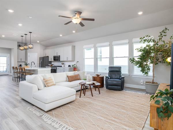 167 Victoria Peak LOOP, Dripping Springs, TX 78620