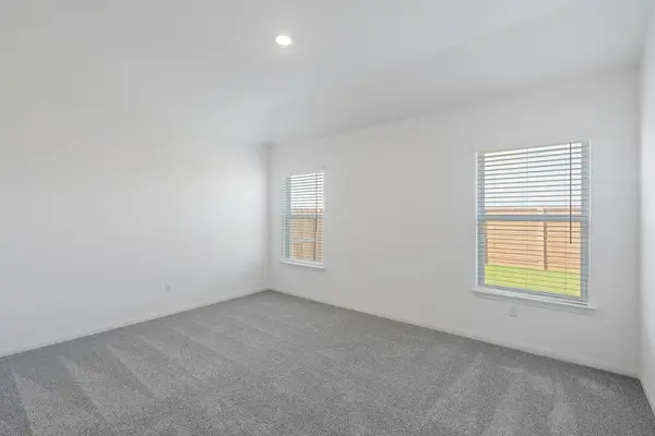 309 W Luna Blue LN, Jarrell, TX 76537