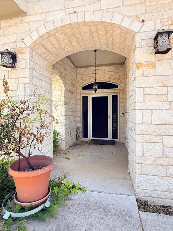 300 Medlin Creek LOOP, Dripping Springs, TX 78620