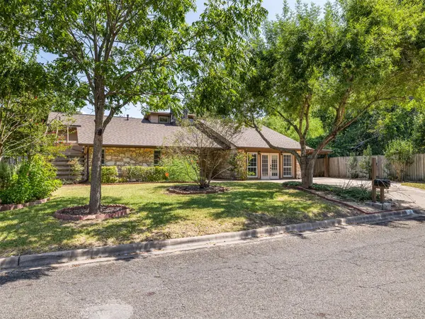2101 Kent ST, Taylor, TX 76574