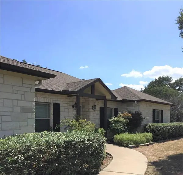 1000 Bobwhite DR, Horseshoe Bay, TX 78657