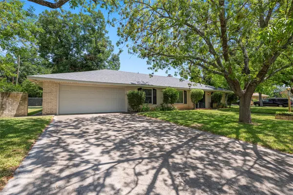 12 W Killen LN, Temple, TX 76501