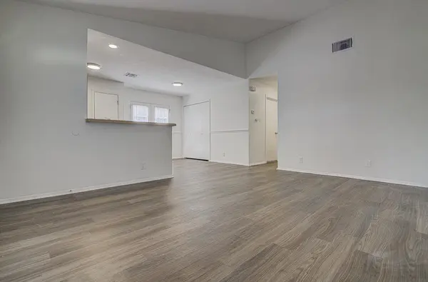 1936 Nicole CIR #B, Round Rock, TX 78664