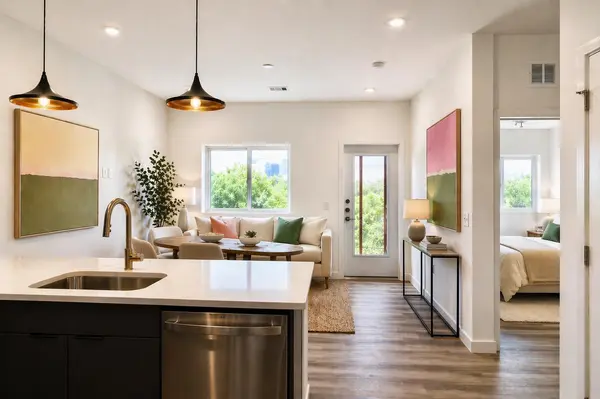 1309 Chicon ST #401, Austin, TX 78702