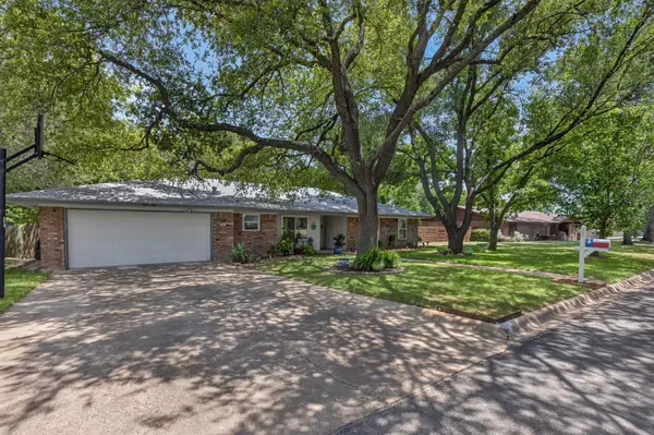 206 Corder LN, Burnet, TX 78611