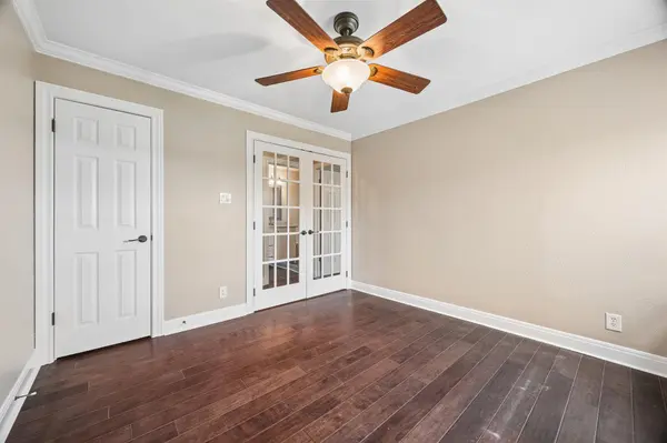 2500 Steck Ave #18, Austin, TX 78757