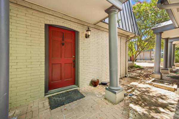 2500 Steck Ave #18, Austin, TX 78757