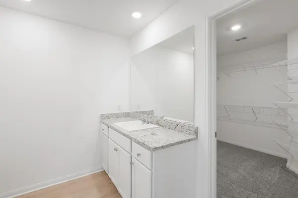 237 W Luna Blue LN, Jarrell, TX 76537