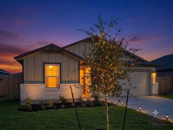 152 Sleep HOLW, Jarrell, TX 76537