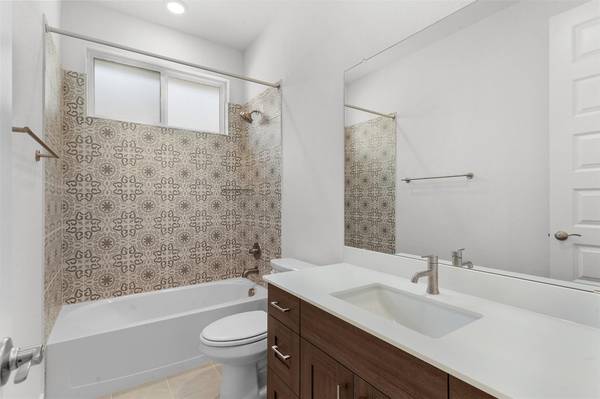 17716 Rolling DR, Manor, TX 78653