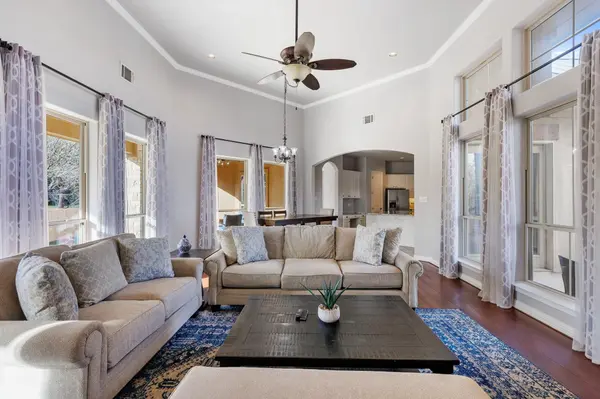 3206 Douglas DR, Horseshoe Bay, TX 78657