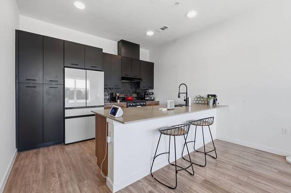 4510 Terry O LN #421, Austin, TX 78745