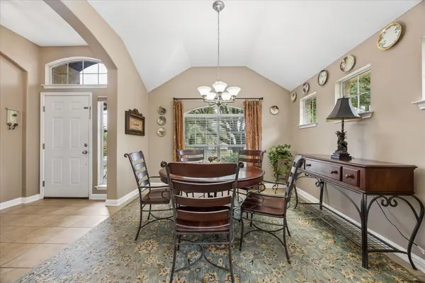 230 Middle Creek CRK, Buda, TX 78610