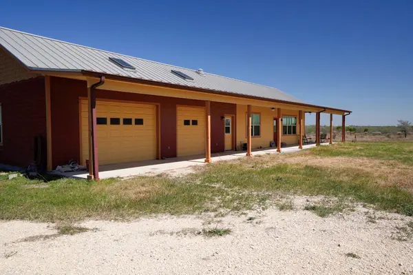 6455 Gebert RD, Schulenburg, TX 78949