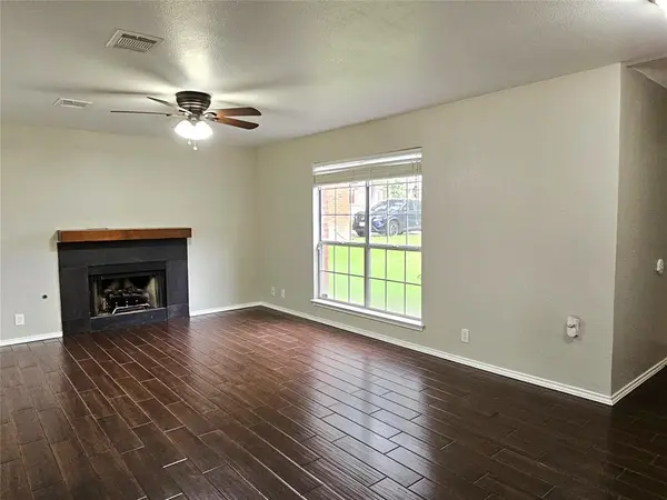 1913 Stratford DR, Round Rock, TX 78664