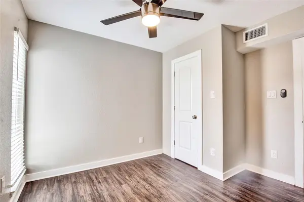 7204 Twin Crest DR #101, Austin, TX 78752