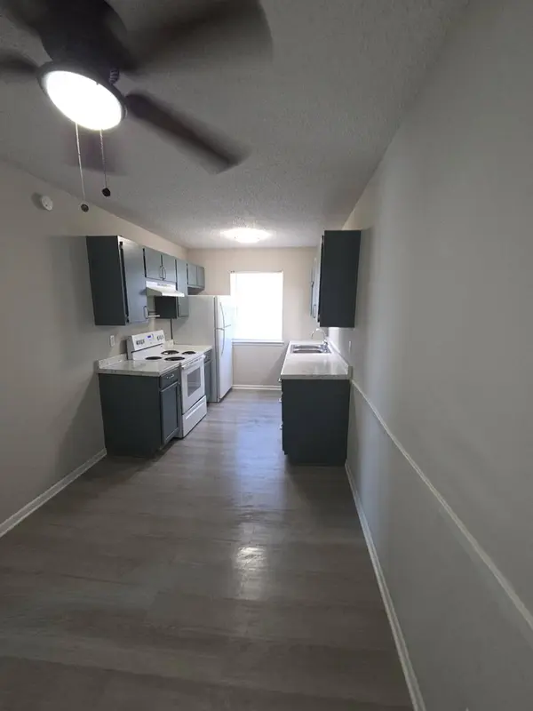 4302 LAKE RD #6, Killeen, TX 76543