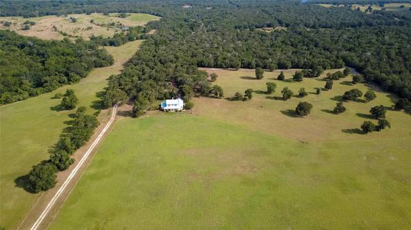 Address not disclosed, Lexington, TX 78947