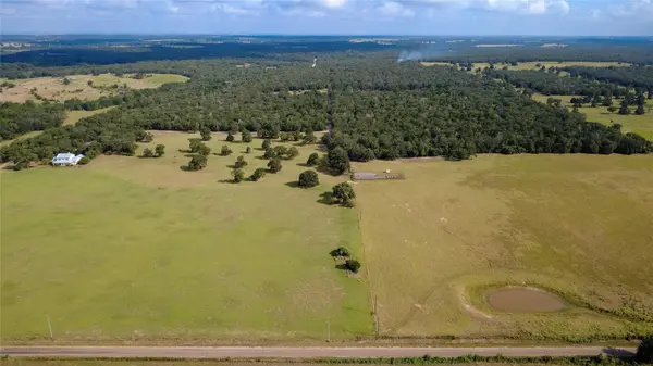 Address not disclosed, Lexington, TX 78947