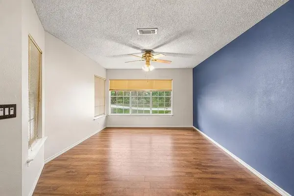 8538 Marathon DR, Universal City, TX 78148