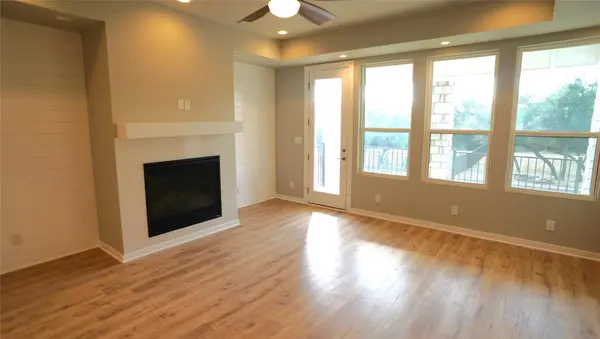2401 Bruin DR #60, Spicewood, TX 78669