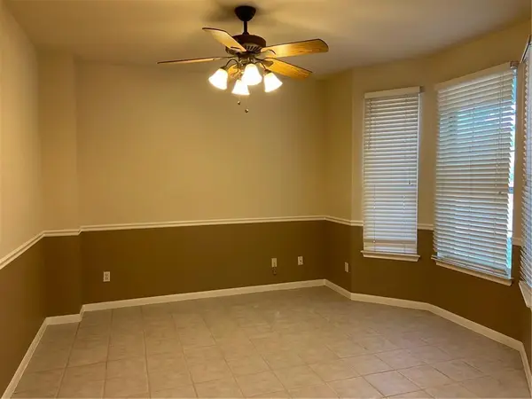 8811 Glen Canyon DR, Round Rock, TX 78681