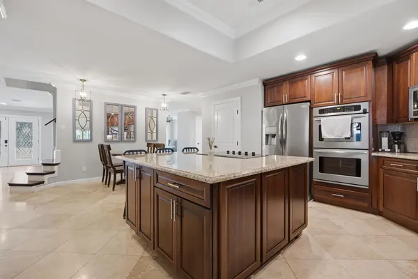 11214 Della Torre DR, Austin, TX 78750