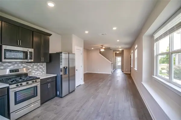 601 Dusky Sap LN #D, Pflugerville, TX 78660