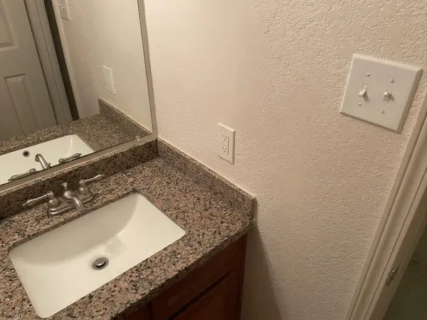 8100 Creekbend DR #132, Houston, TX 77071