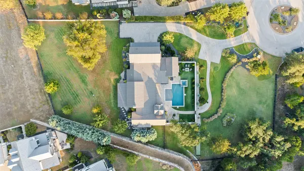 Address not disclosed, Spicewood, TX 78669