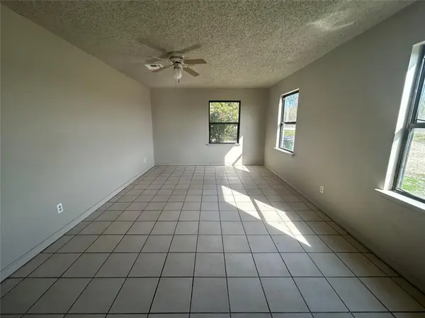 4806 Navarro Creek RD #A, Del Valle, TX 78617