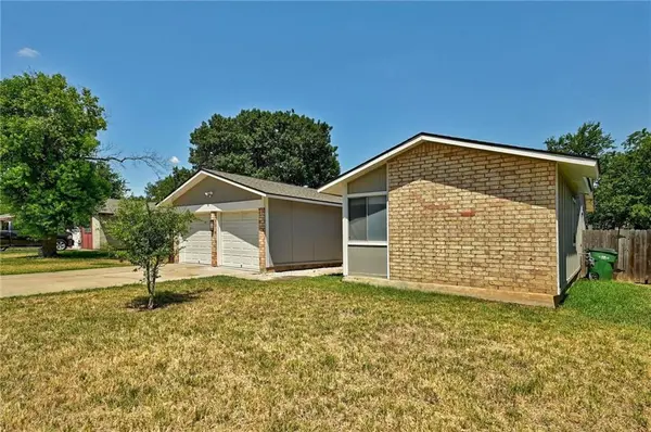 906 Cactus DR, Round Rock, TX 78681