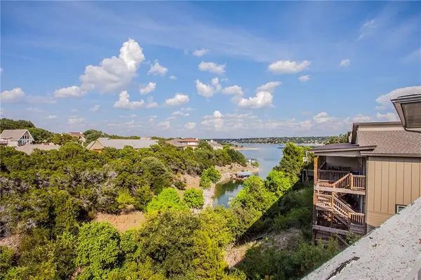 447 Venture BLVD,  Point Venture,  TX 78645