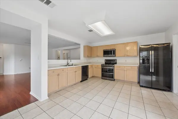 141 Beech DR, Kyle, TX 78640