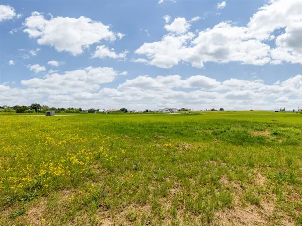 9048 Sandia LOOP, Kingsland, TX 78639