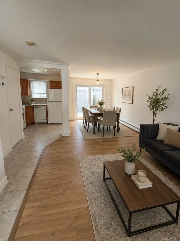 920 Broadway #16, Woodmere, NY 11598