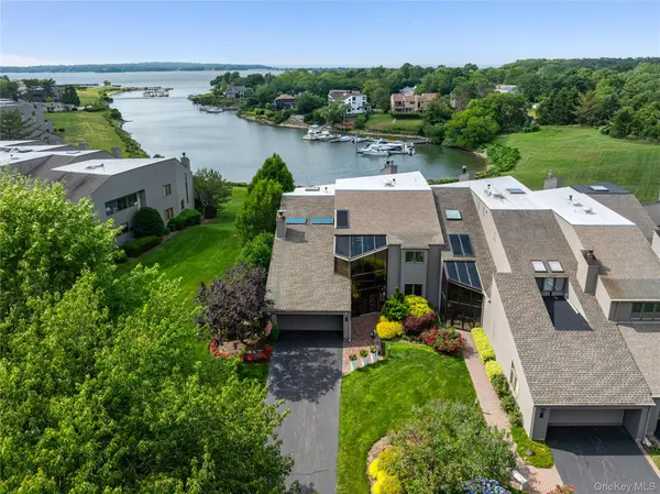 15 Harbour Point DR, Northport, NY 11768