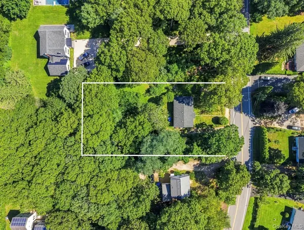 153 Huntington Crossway, Bridgehampton, NY 11932