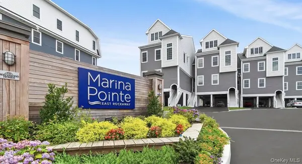121 Marina Pointe DR #121, East Rockaway, NY 11518