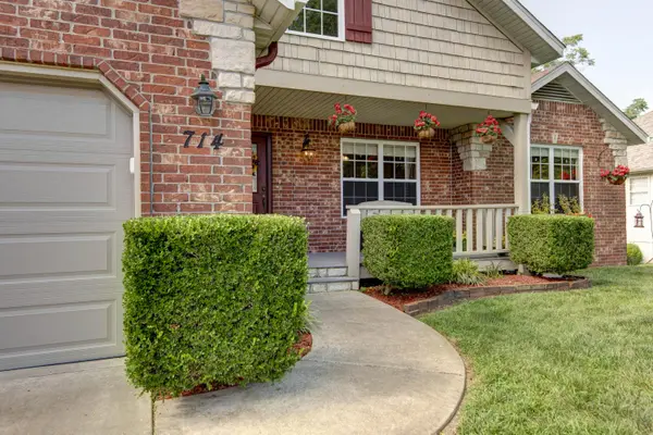 714 River Rock Court, Nixa, MO 65714