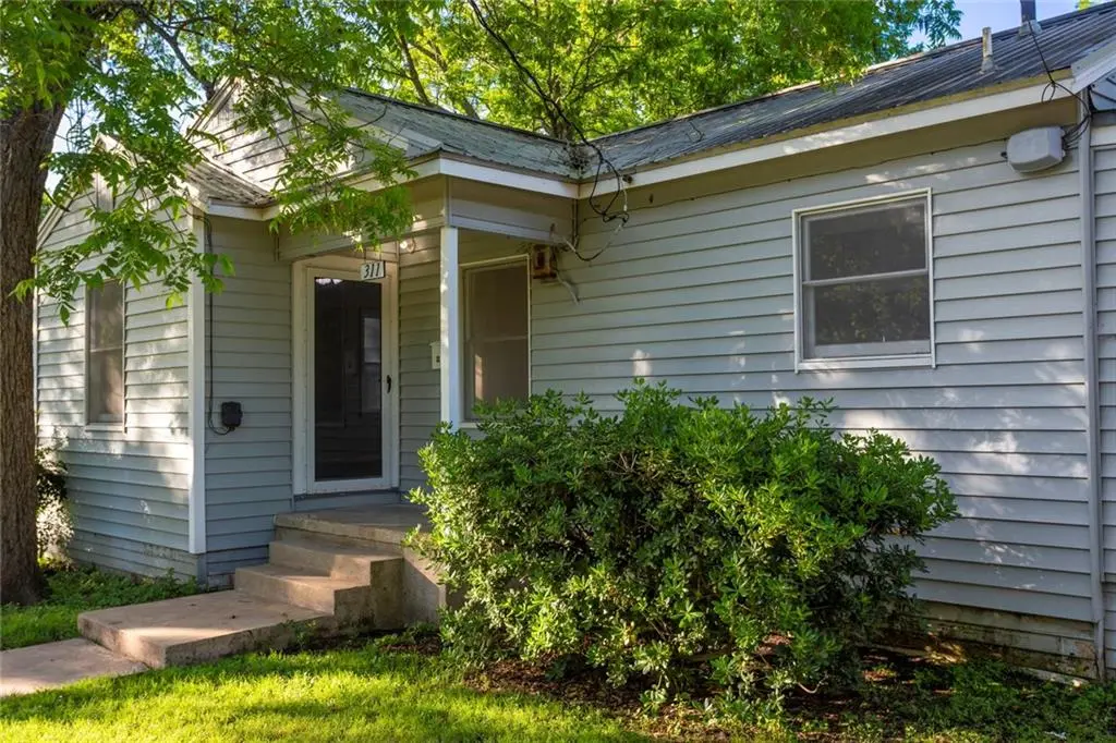 311 Cedar ST, Bastrop, TX 78602
