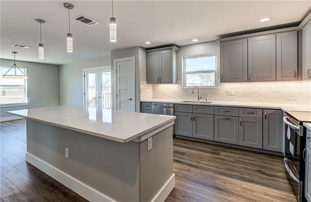 114 Graja TRL, Del Valle, TX 78617