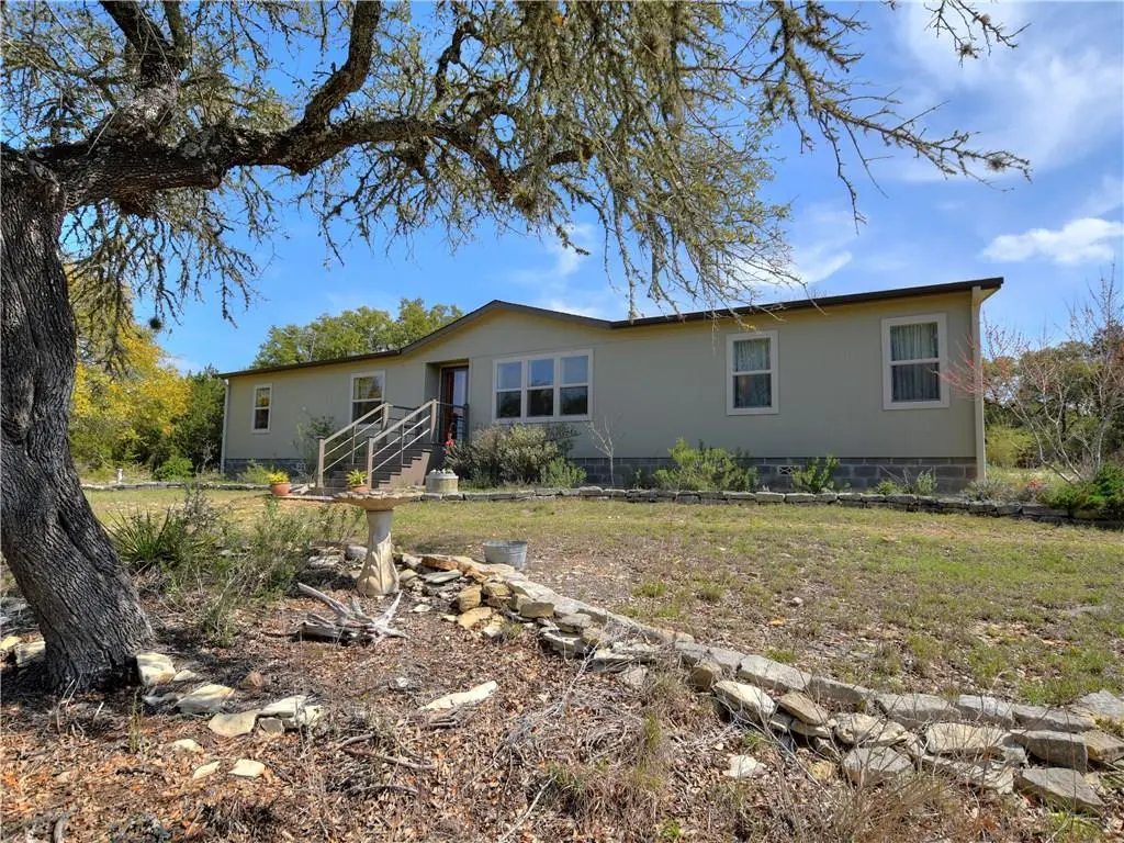 802 John Knox RD, Fischer, TX 78623