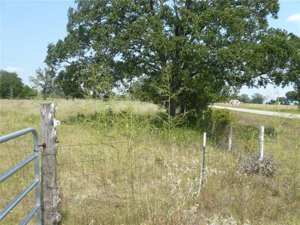 520 Fm 535 HWY, Smithville, TX 78957
