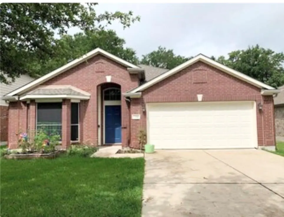 2384 Paradise Ridge DR, Round Rock, TX 78665