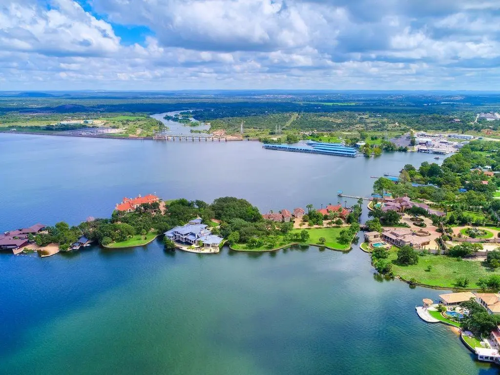 7-B Estate DR, Horseshoe Bay, TX 78657