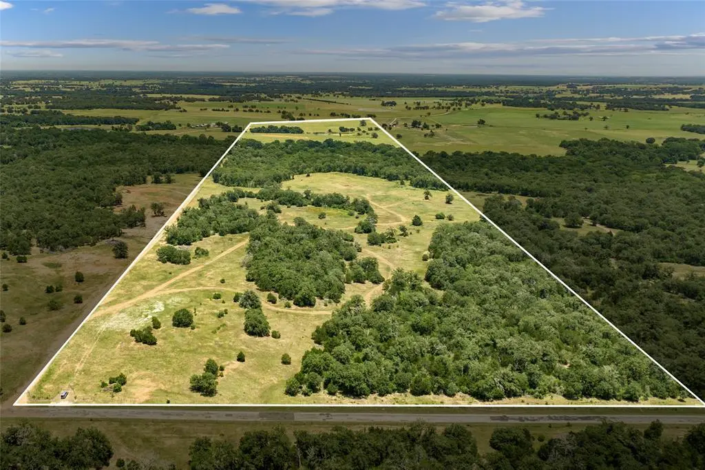 1381 County Road 108, Lincoln, TX 78948
