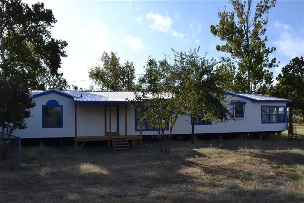 1192 County Road 225, Bluffton, TX 78607